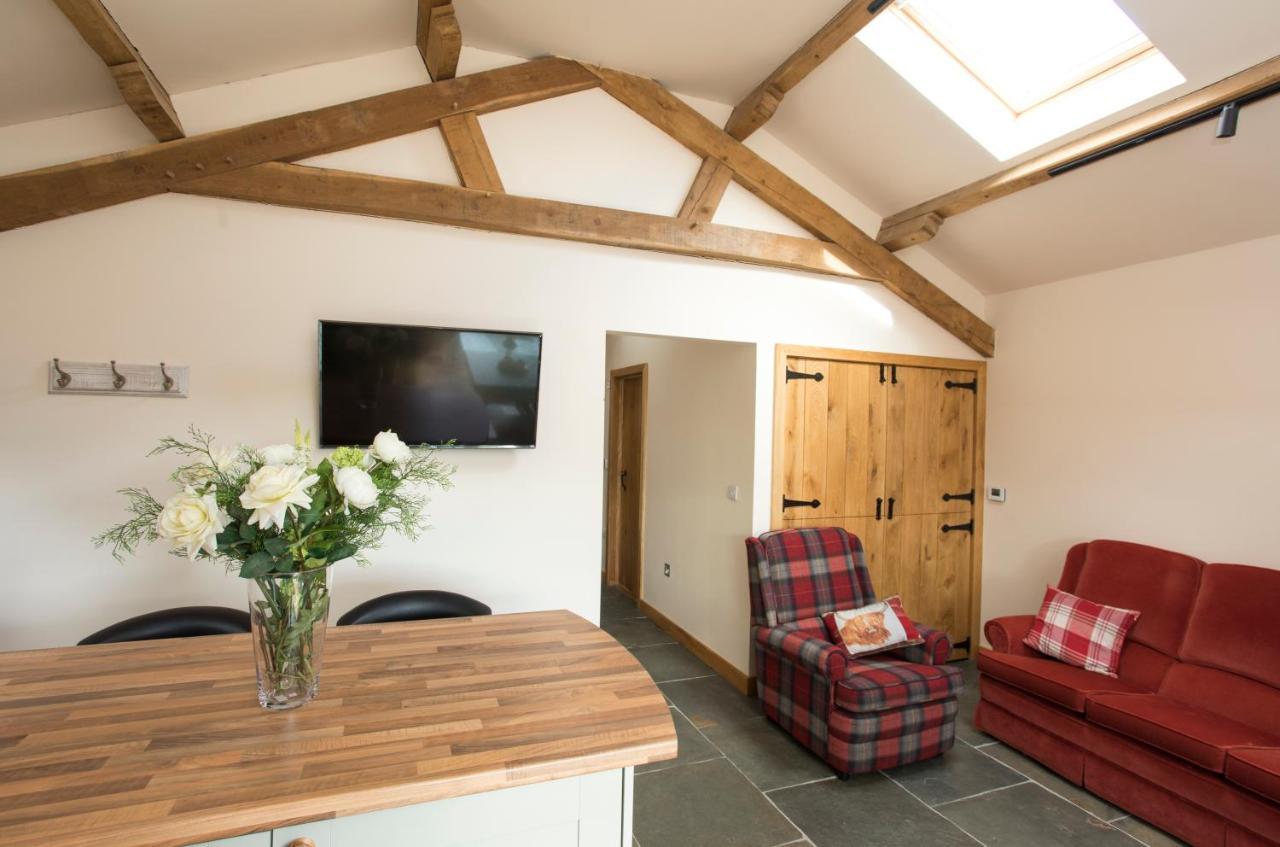 The Old Dairy - Boutique Countryside Cottage At Harrys Cottages Pen-y-Clawdd Εξωτερικό φωτογραφία